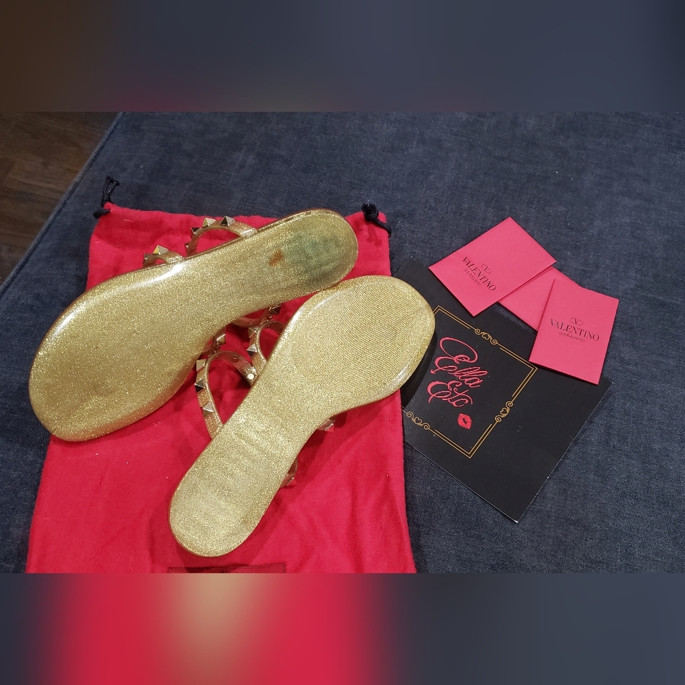 Valentino Garavani Rockstud Jelly Sandals Gold size 36 - Picture 7 of 13